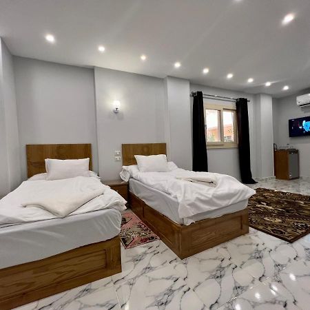 Life Pyramids Inn Kafret el-Gabal 外观 照片