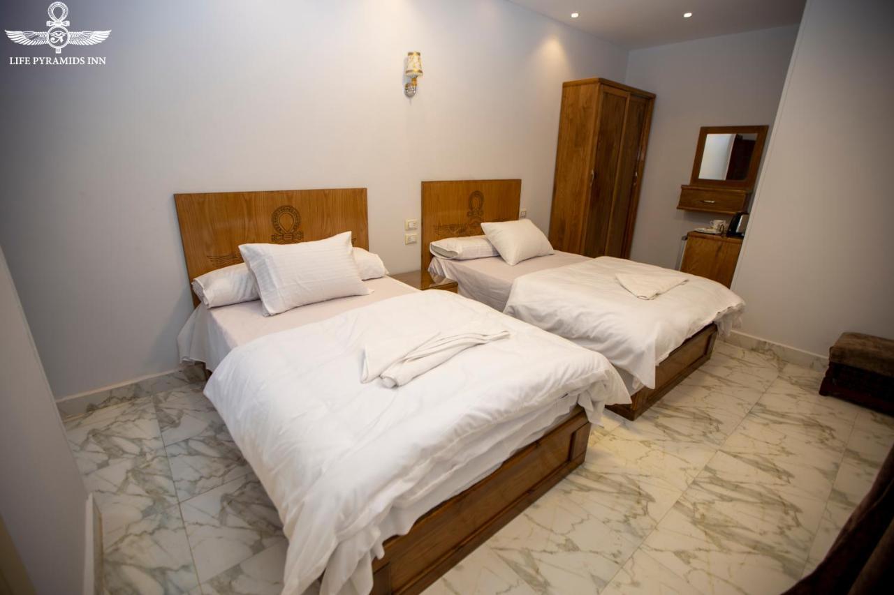 Life Pyramids Inn Kafret el-Gabal 外观 照片